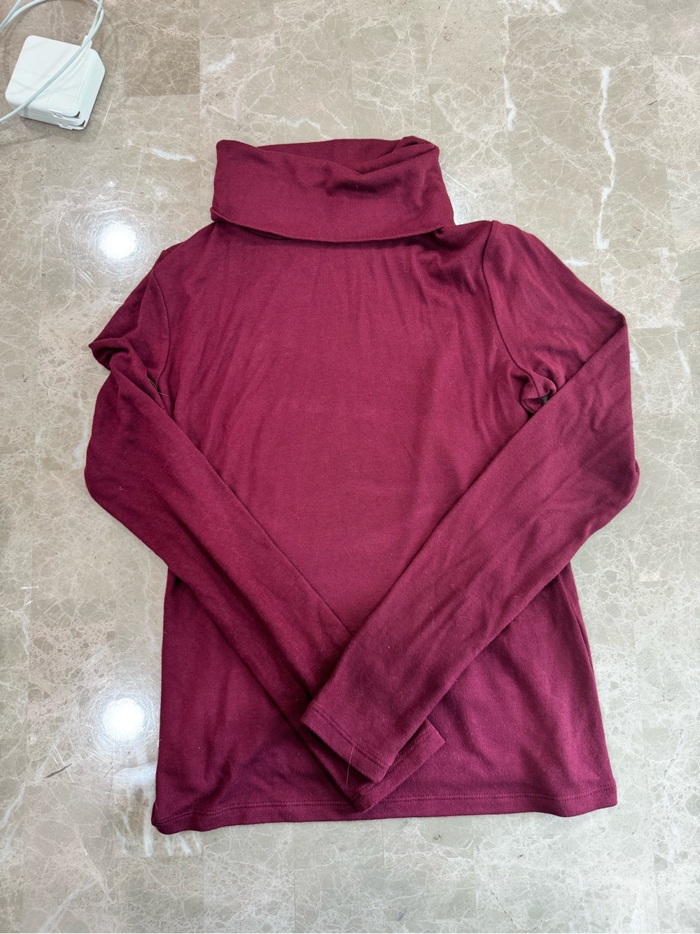 Banana Republic Factory Soft Luxe Turtleneck Top – Burgundy / Wine, Size XS